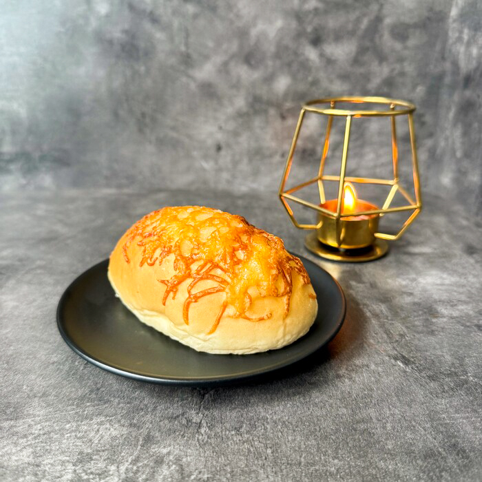 CRUSTY CHEESE  BREAD (MIN 10 PIECES)