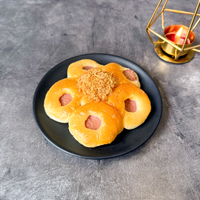 SPIDER WEB BREAD (MIN 10 PIECES)