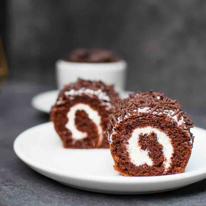 CHOCOLATE ROLL