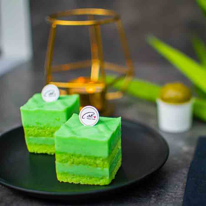 PANDAN KAYA CAKE