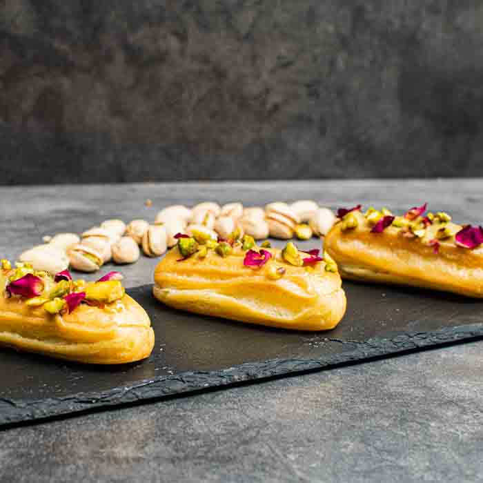 PISTACHIO ECLAIR